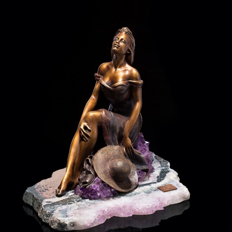 DAME ASSISE EN BRONZE & AMETHYSTE